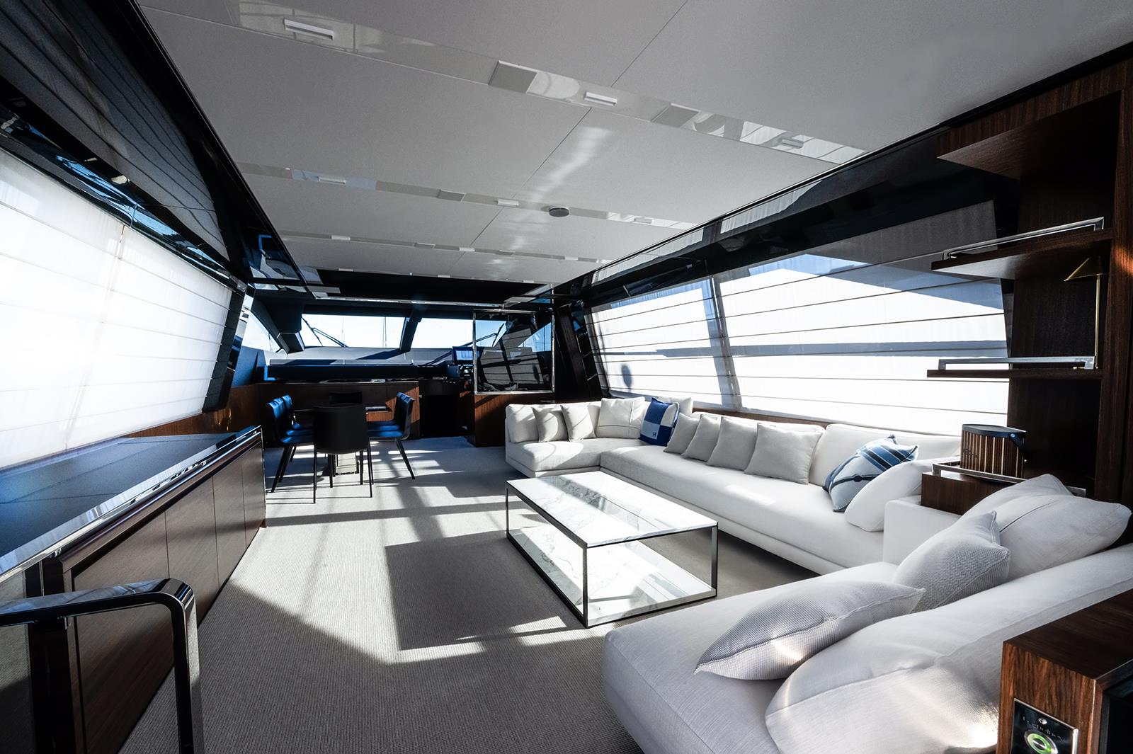 2024 RIVA 88' FOLGORE 